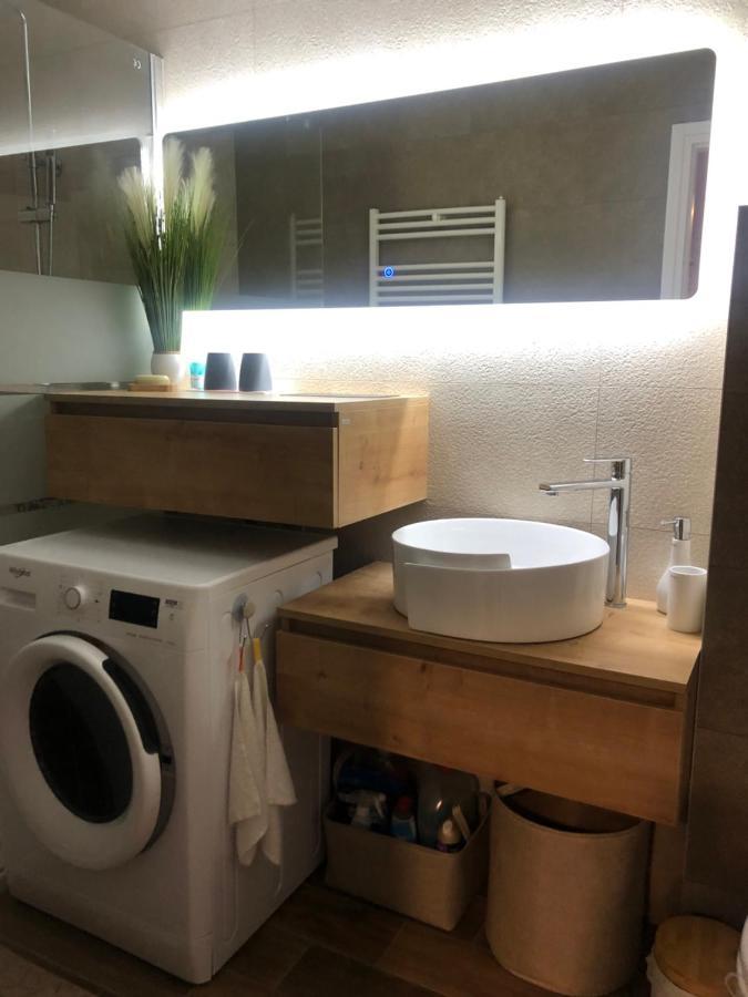 Studio Apartman Avenija *** Slavonski Brod Buitenkant foto